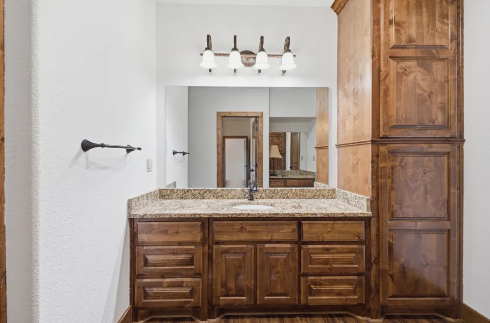 1632 County Road 4125 Iredell, TX 76649