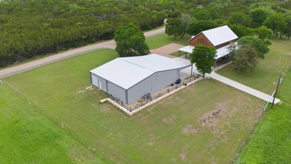 1632 County Road 4125 Iredell, TX 76649