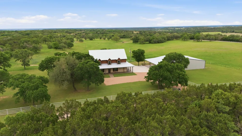 1632 County Road 4125 Iredell, TX 76649