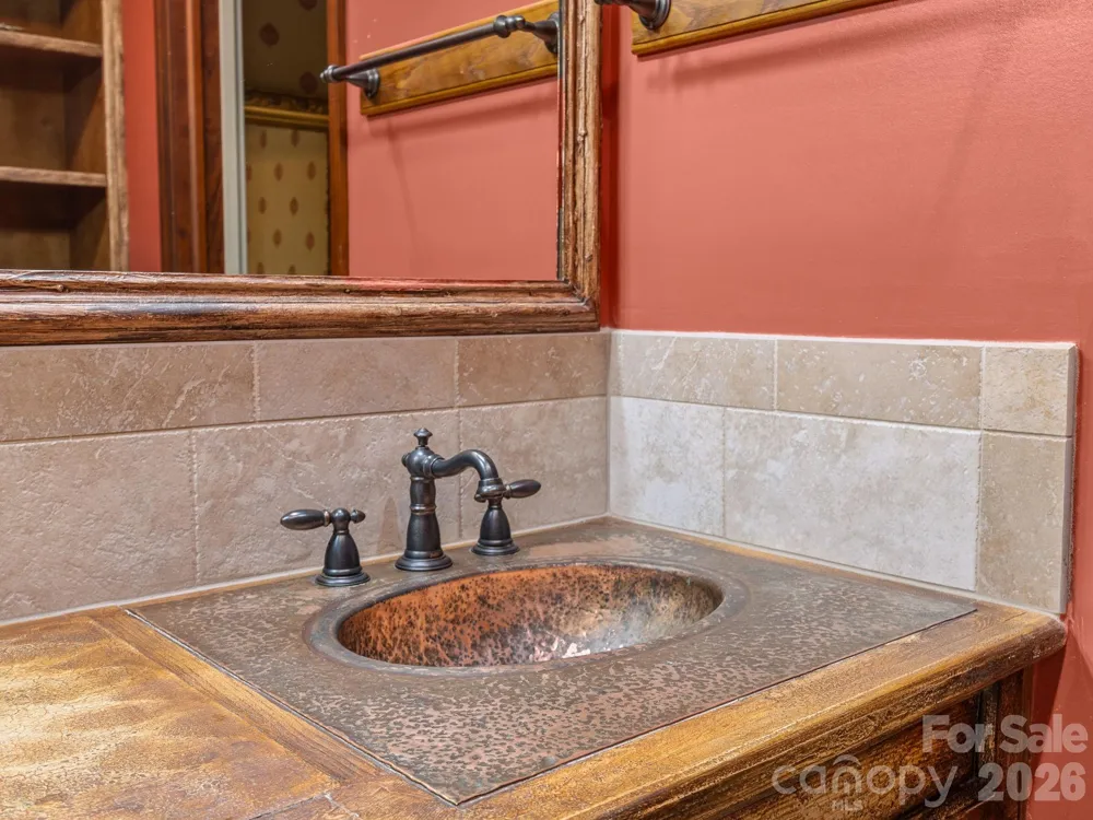 22 Hunting Country Trail Tryon, NC 28782