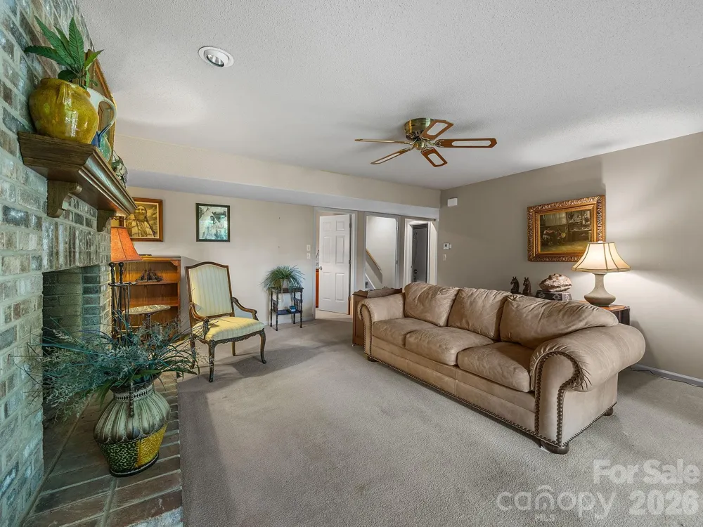 22 Hunting Country Trail Tryon, NC 28782