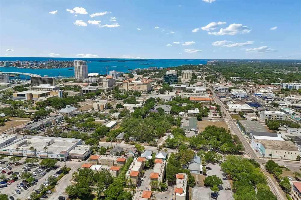 650 SIREN WIND LANE Clearwater, FL 33756