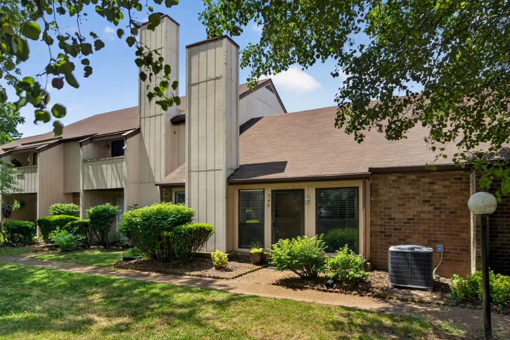 946 Old Fountain Ct Hermitage, TN 37076
