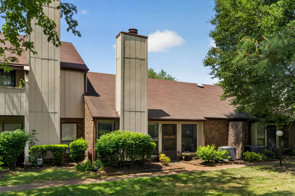 946 Old Fountain Ct Hermitage, TN 37076