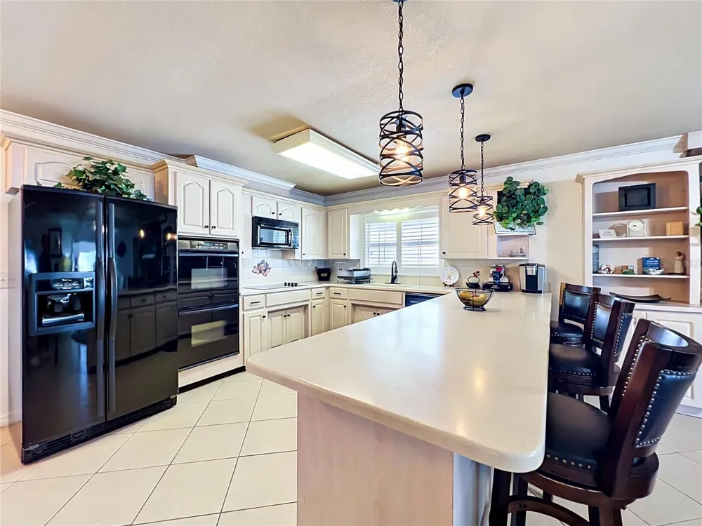 2404 LAUDERDALE COURT Orlando, FL 32805