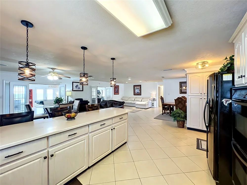 2404 LAUDERDALE COURT Orlando, FL 32805