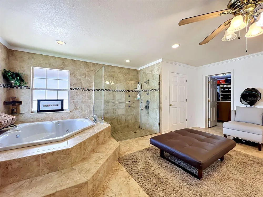 2404 LAUDERDALE COURT Orlando, FL 32805