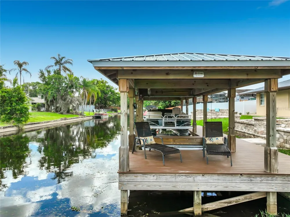 2404 LAUDERDALE COURT Orlando, FL 32805