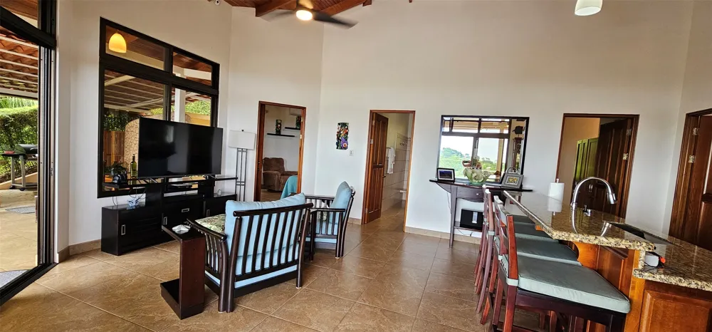 Exceptional Ocean, Jungle and Mountain Views! Out of State, OS 60504