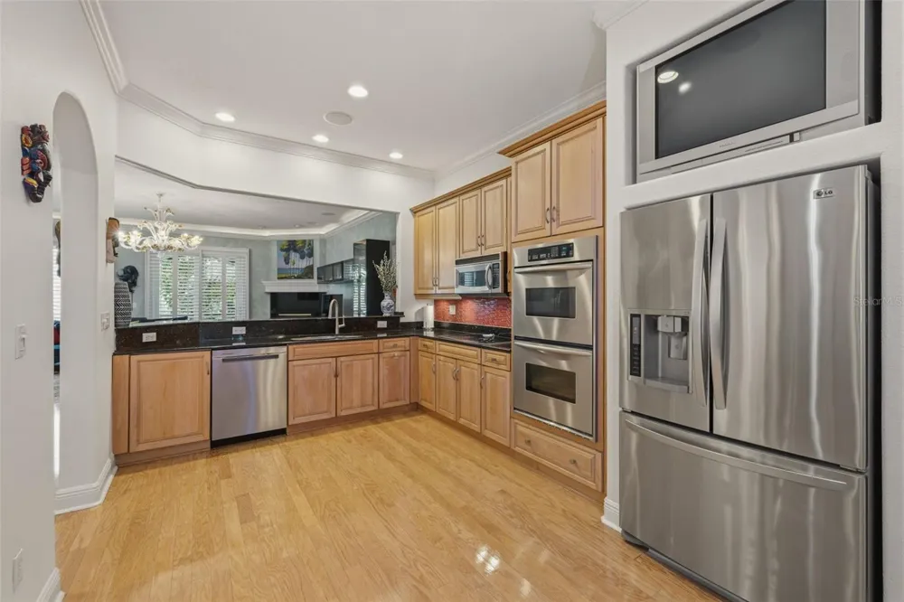 615 SAXONY BOULEVARD St Petersburg, FL 33716
