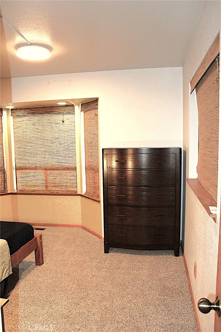 14334 Sinclair Magalia, CA 95954