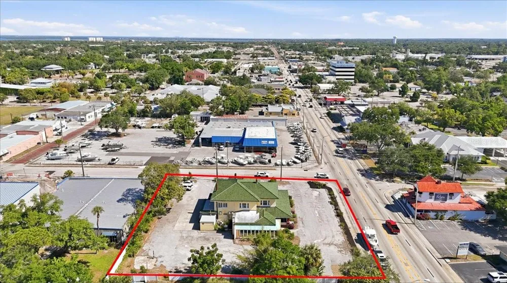 337 8TH AVENUE W Palmetto, FL 34221