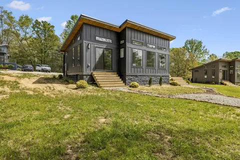 33 Dwellings Drive