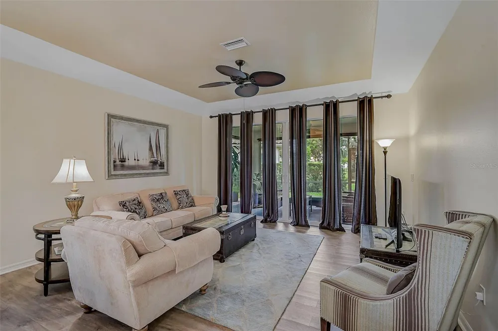 7341 GOLF POINTE CIRCLE Sarasota, FL 34243