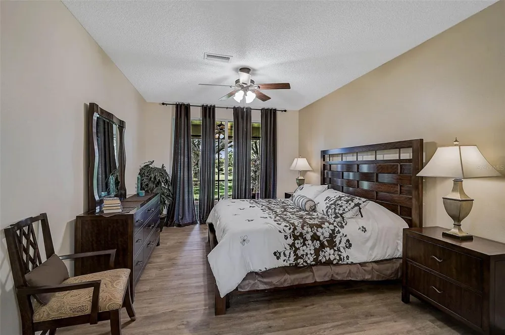 7341 GOLF POINTE CIRCLE Sarasota, FL 34243