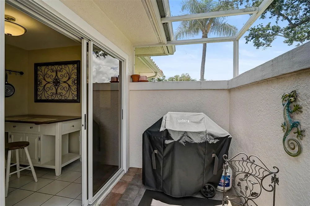 7341 GOLF POINTE CIRCLE Sarasota, FL 34243