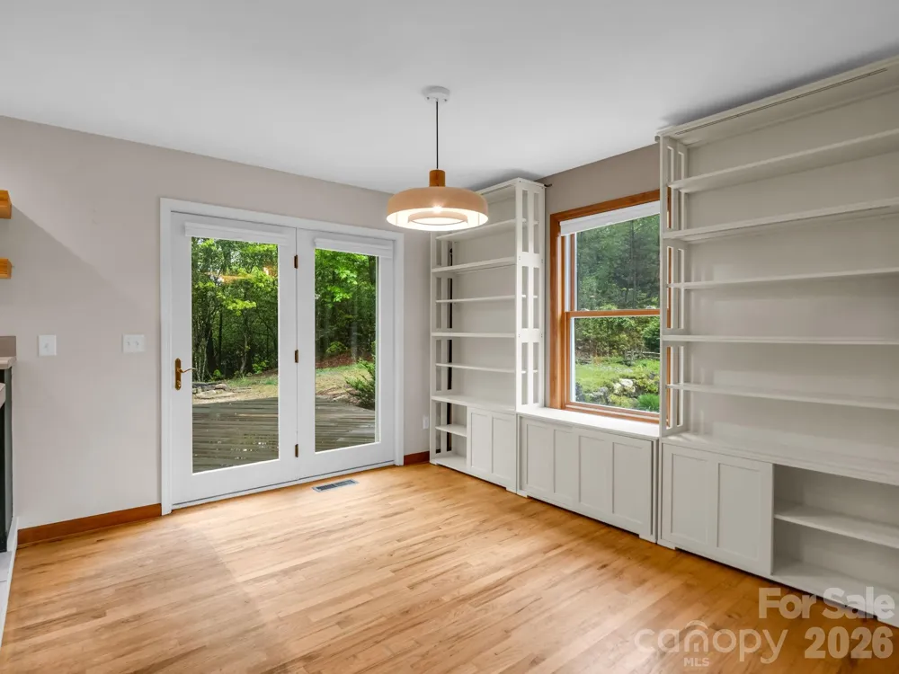 180 Canaday Drive Brevard, NC 28712