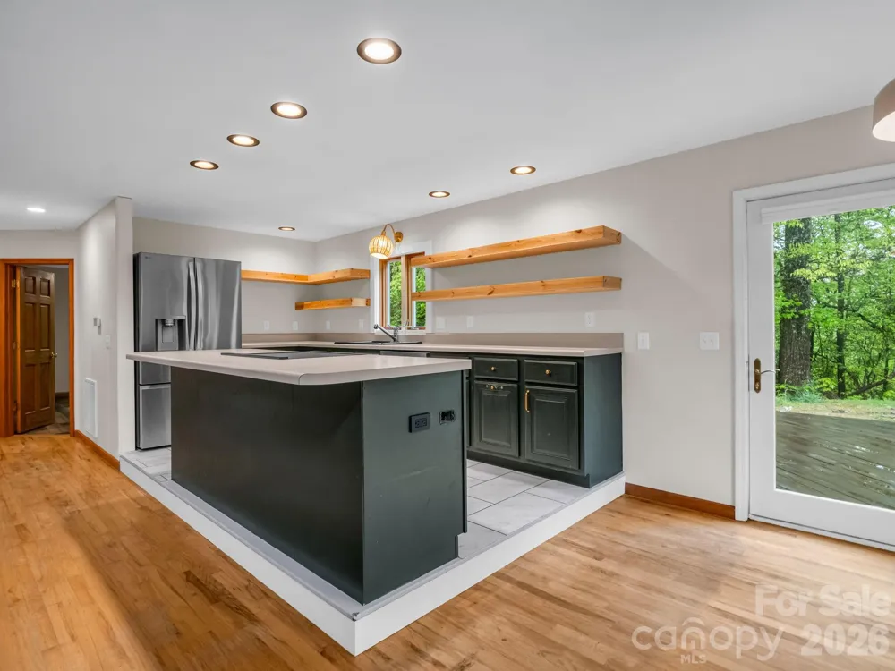 180 Canaday Drive Brevard, NC 28712