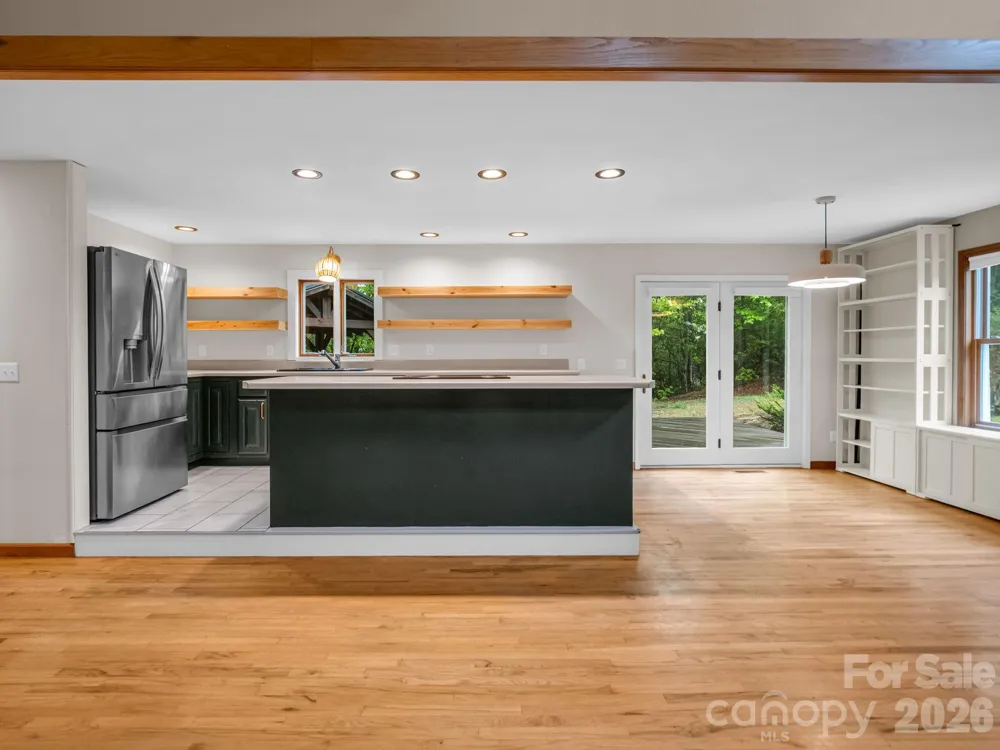 180 Canaday Drive Brevard, NC 28712