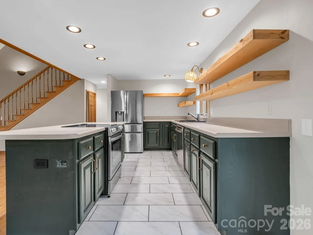 180 Canaday Drive Brevard, NC 28712