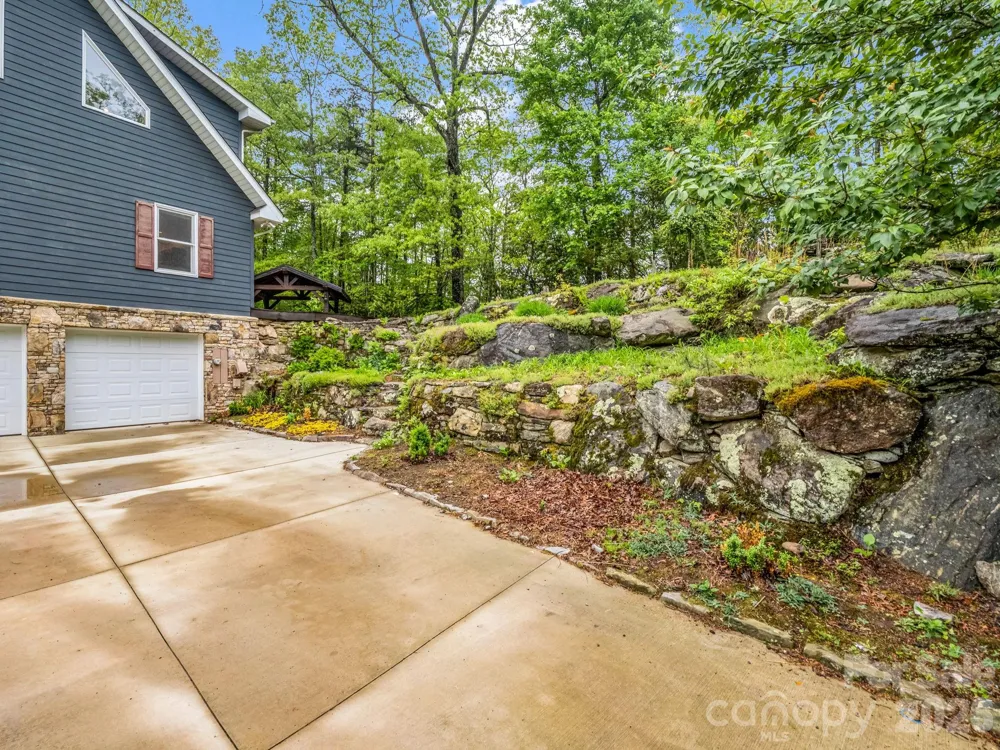 180 Canaday Drive Brevard, NC 28712
