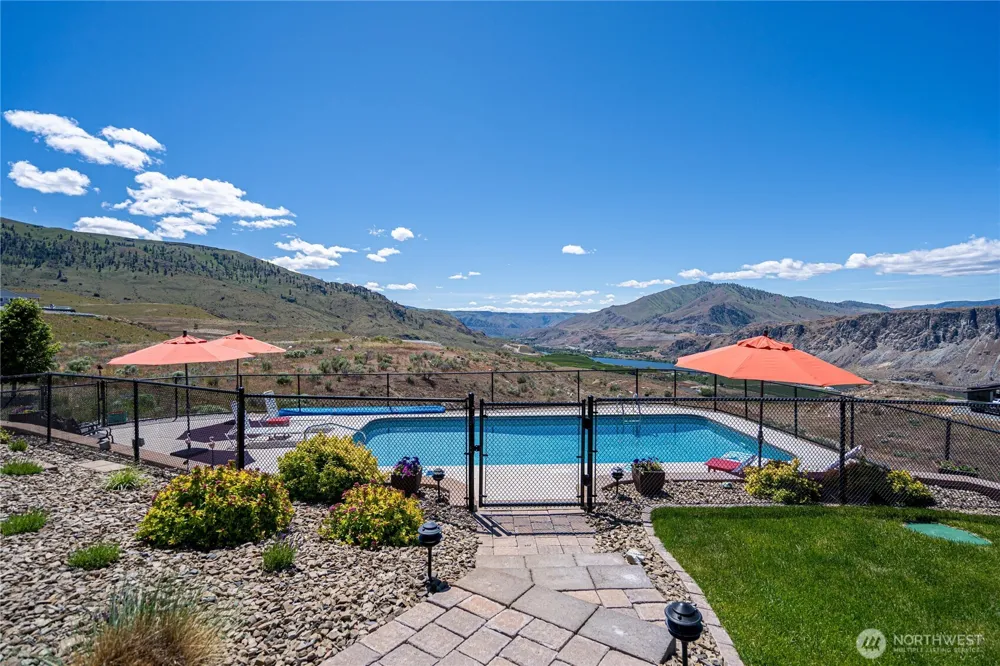200 Ridge Road Orondo, WA 98843