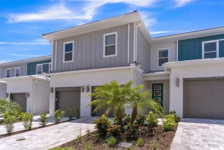 7842 SPECTRUM DRIVE Reunion, FL 34747
