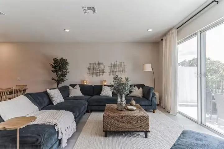 7842 SPECTRUM DRIVE Reunion, FL 34747