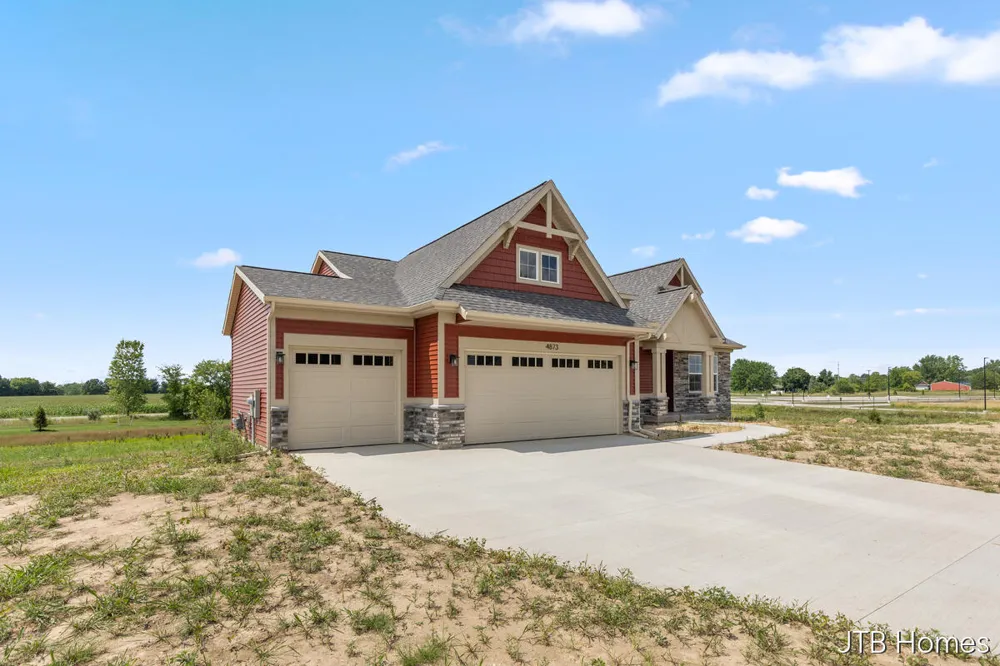 4873 Duttonvale Drive SE #7 Caledonia, MI 49316