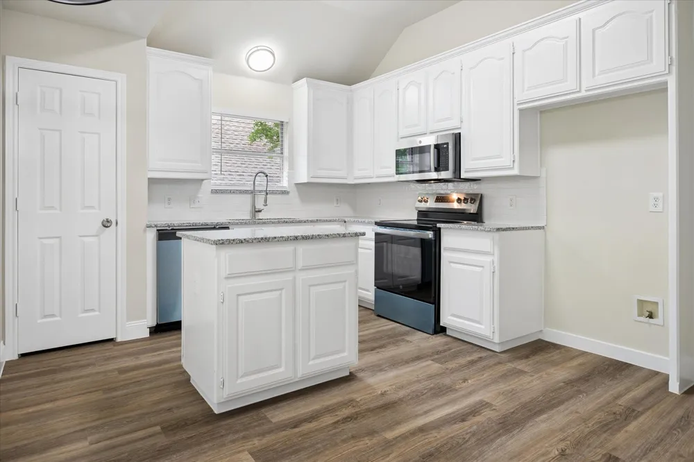 7205 Elm Wood Drive North Richland Hills, TX 76182