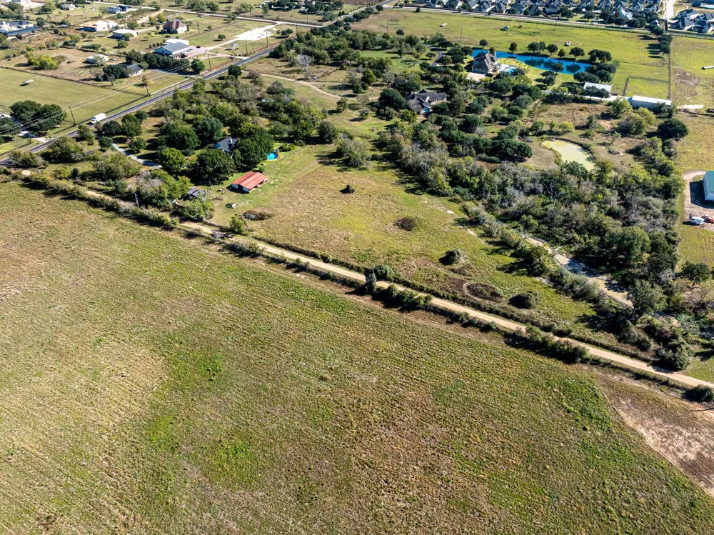 32601 Rogers Road Fulshear, TX 77441