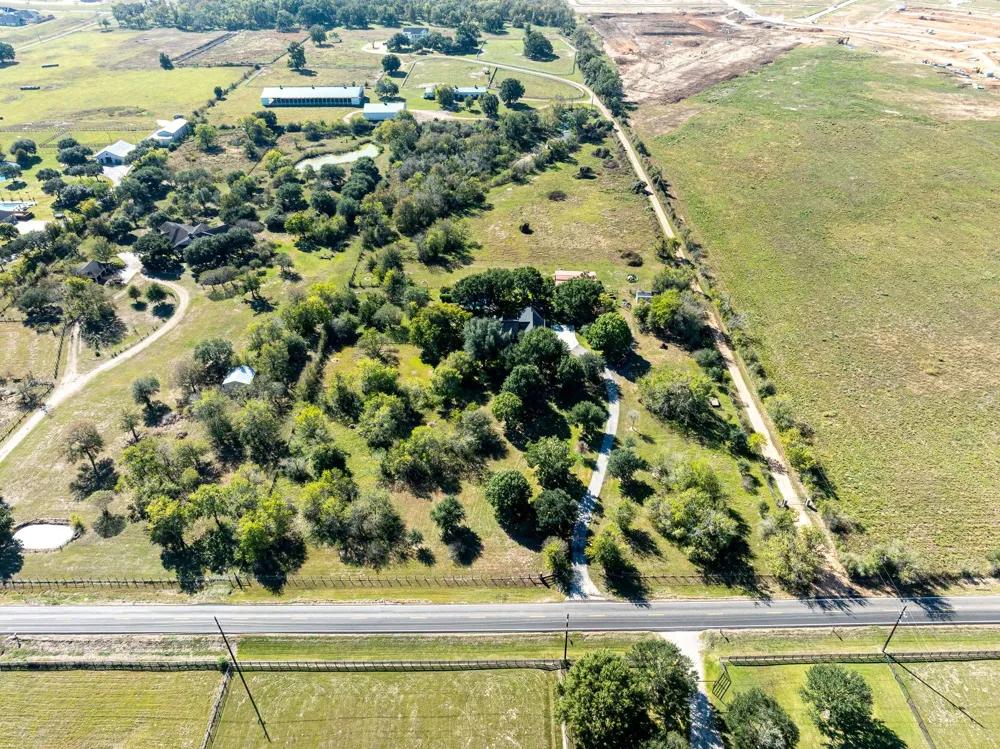 32601 Rogers Road Fulshear, TX 77441