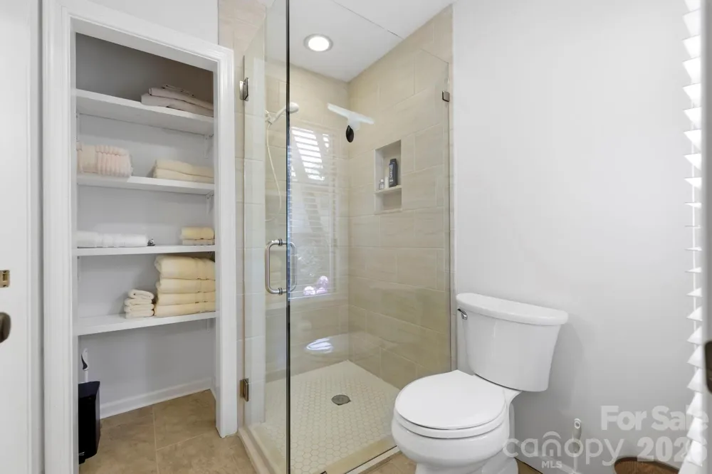 3509 Mountain Top Way Hendersonville, NC 28739
