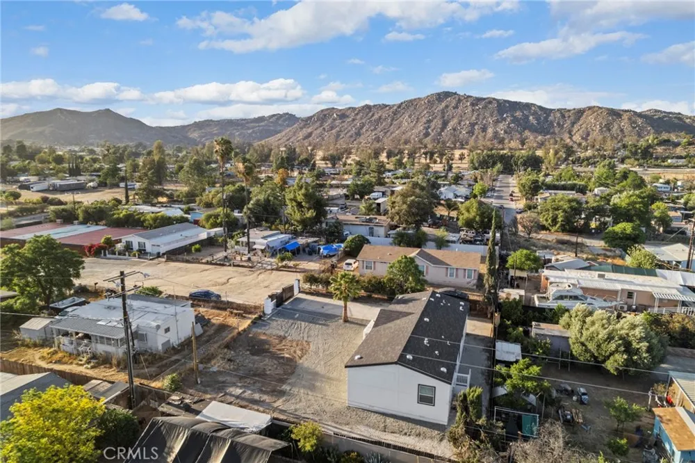 26610 Franklin Avenue Hemet, CA 92545