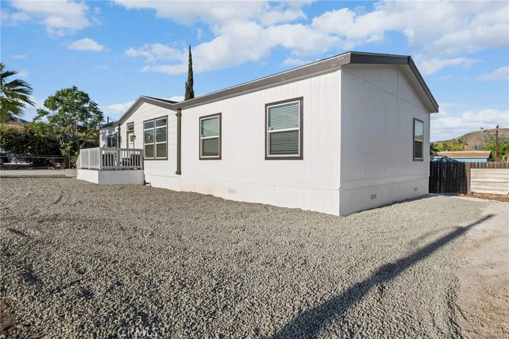 26610 Franklin Avenue Hemet, CA 92545