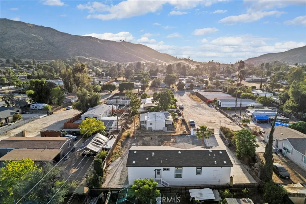 26610 Franklin Avenue Hemet, CA 92545
