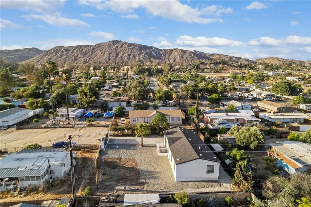 26610 Franklin Avenue Hemet, CA 92545