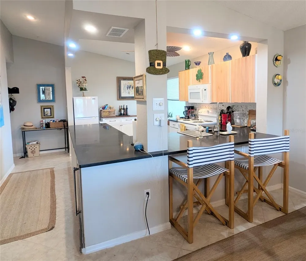 9300 CLUBSIDE CIRCLE #1308 Sarasota, FL 34238
