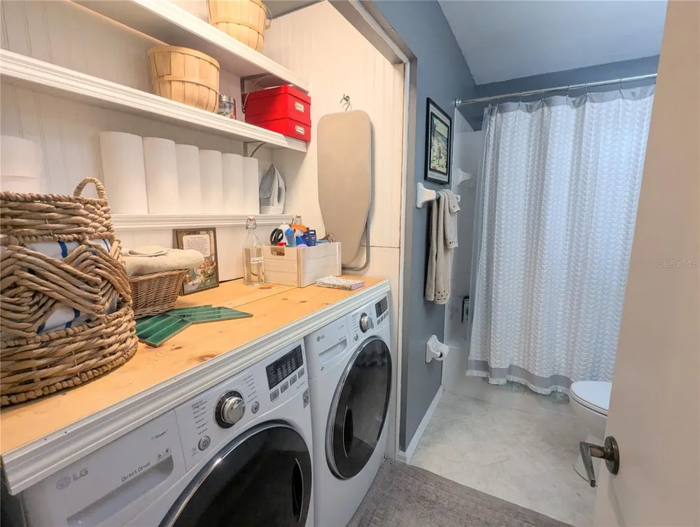 9300 CLUBSIDE CIRCLE #1308 Sarasota, FL 34238