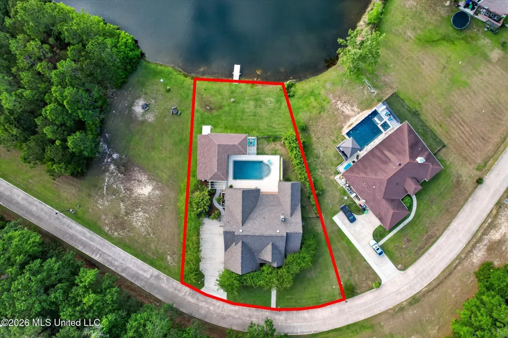 110 Emerald Lake Drive Waveland, MS 39576