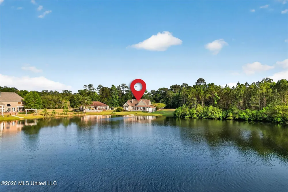 110 Emerald Lake Drive Waveland, MS 39576
