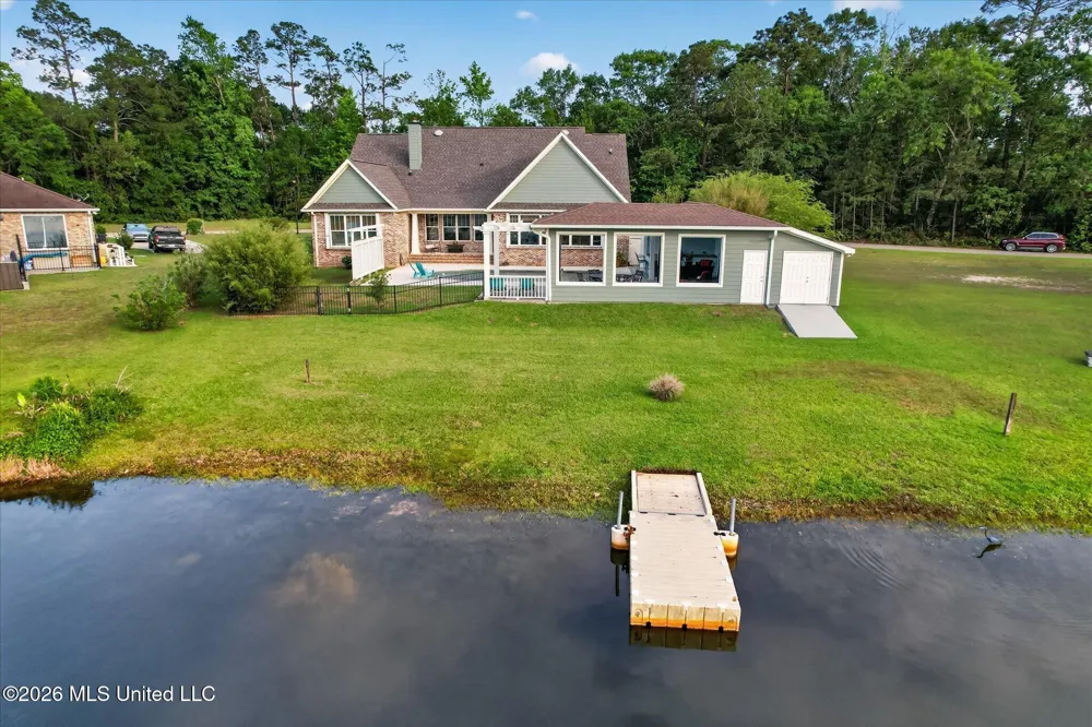 110 Emerald Lake Drive Waveland, MS 39576