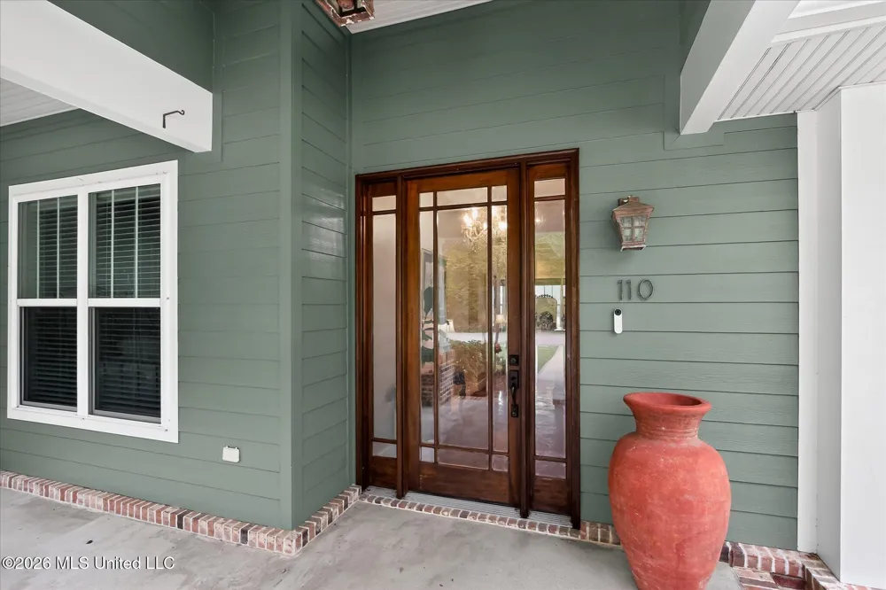 110 Emerald Lake Drive Waveland, MS 39576