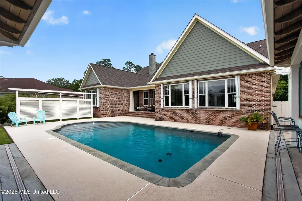 110 Emerald Lake Drive Waveland, MS 39576