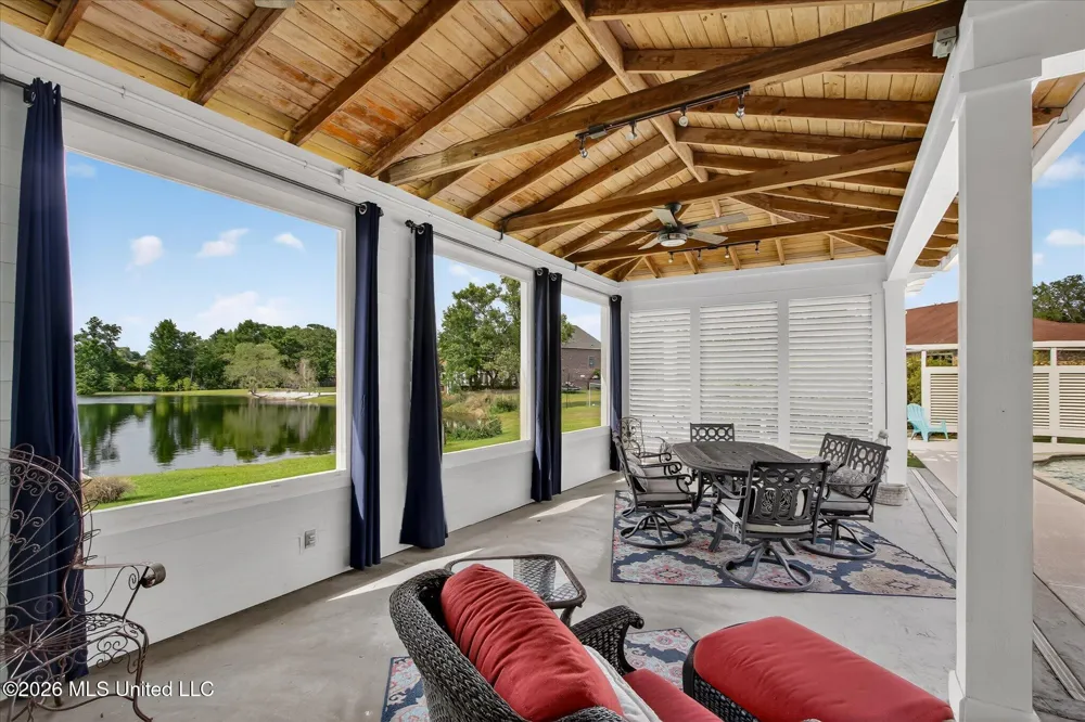 110 Emerald Lake Drive Waveland, MS 39576