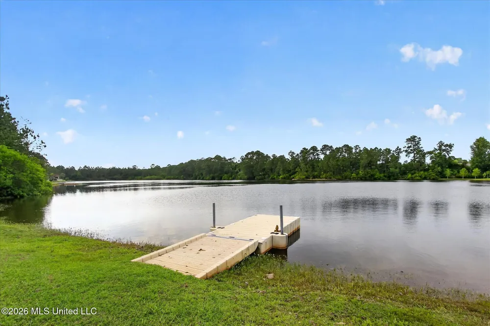 110 Emerald Lake Drive Waveland, MS 39576