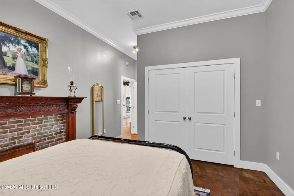 110 Emerald Lake Drive Waveland, MS 39576