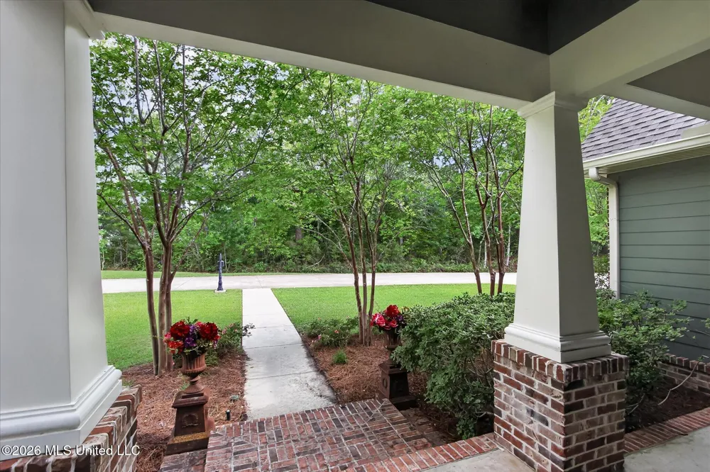 110 Emerald Lake Drive Waveland, MS 39576