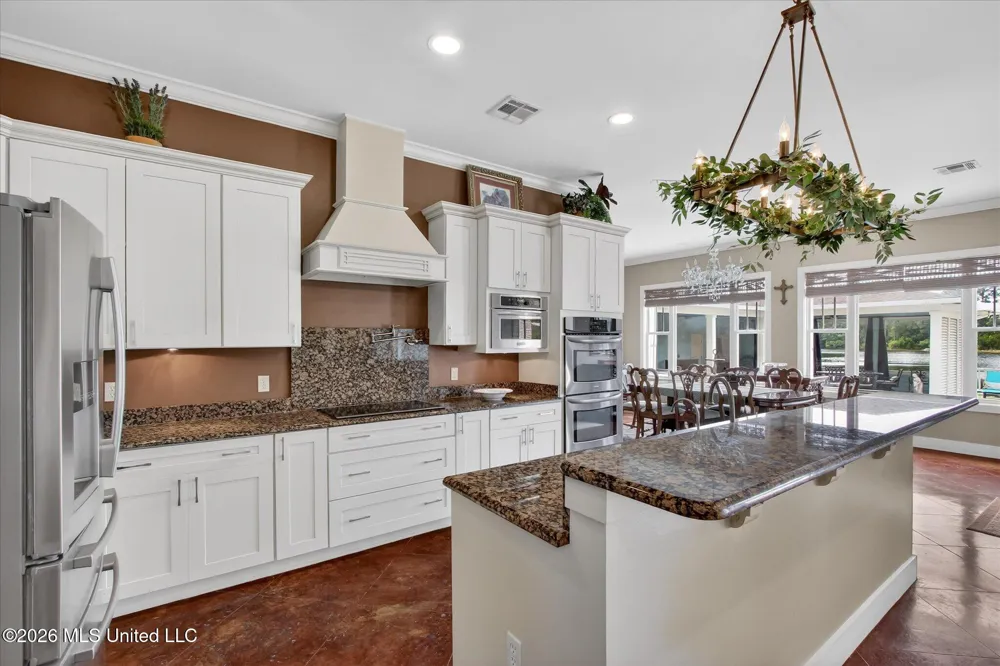 110 Emerald Lake Drive Waveland, MS 39576