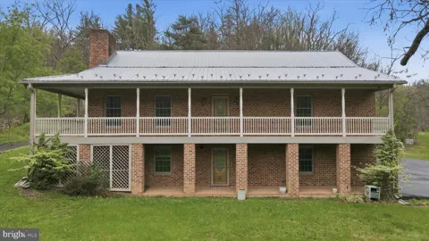 13834 HOLLOW ROAD